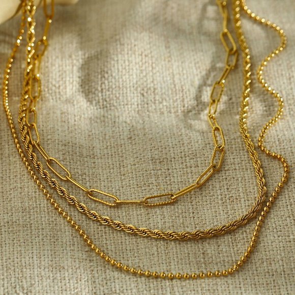 SELENE Triple Layer Necklace - Picture 10 of 11